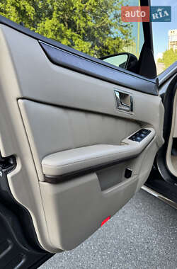 Седан Mercedes-Benz E-Class 2010 в 