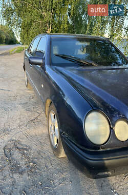Седан Mercedes-Benz E-Class 1997 в 
