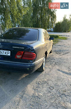 Седан Mercedes-Benz E-Class 1997 в 