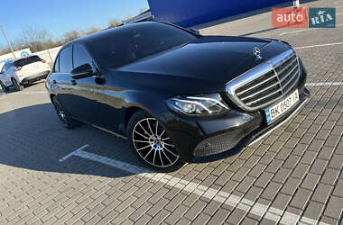 Седан Mercedes-Benz E-Class 2017 в Дубно