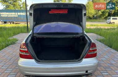 Седан Mercedes-Benz E-Class 2003 в 