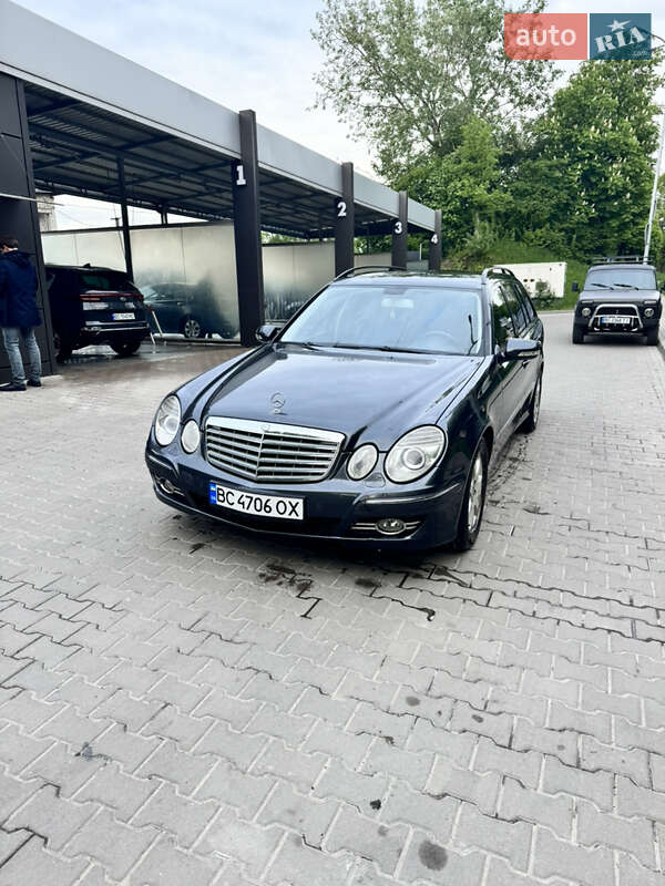 Универсал Mercedes-Benz E-Class 2008 в Львове