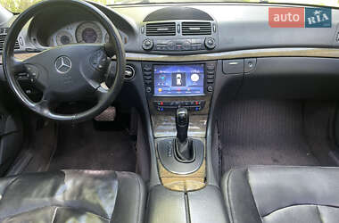 Седан Mercedes-Benz E-Class 2003 в 