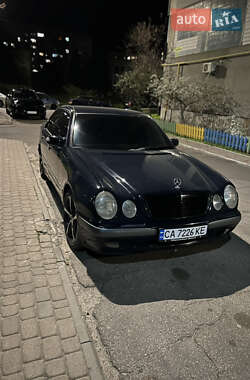 Седан Mercedes-Benz E-Class 2000 в Черкасах