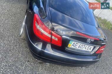 Купе Mercedes-Benz E-Class 2012 в 