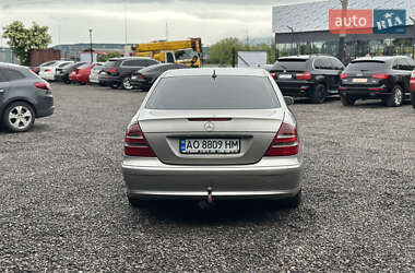Седан Mercedes-Benz E-Class 2004 в 