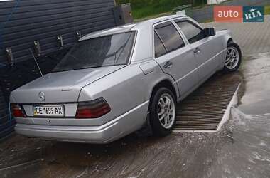 Седан Mercedes-Benz E-Class 1987 в 