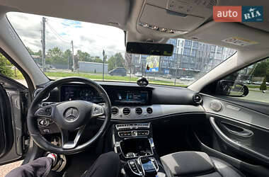 Седан Mercedes-Benz E-Class 2016 в 