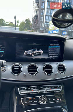 Седан Mercedes-Benz E-Class 2016 в 