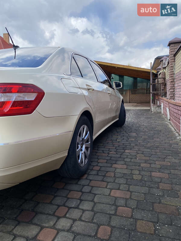 Седан Mercedes-Benz E-Class 2009 в Луцьку