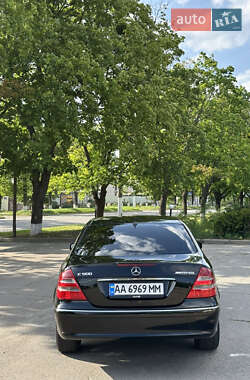 Седан Mercedes-Benz E-Class 2004 в 