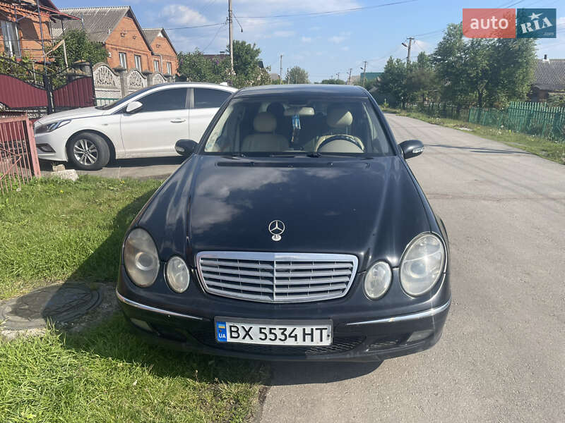 Mercedes-Benz E-Class 2002 Mercedes-Benz E-Class 2002