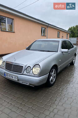 Седан Mercedes-Benz E-Class 1997 в Жмеринке