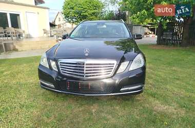 Універсал Mercedes-Benz E-Class 2011 в Івано-Франківську