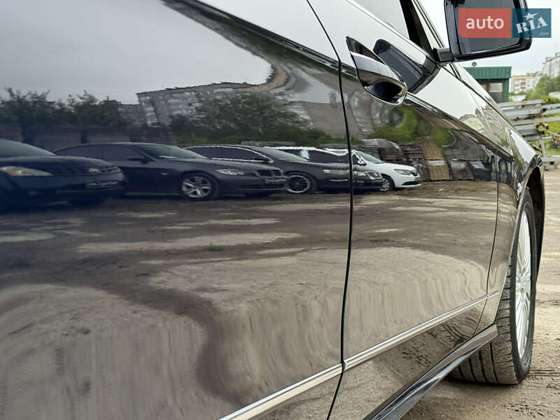 Седан Mercedes-Benz E-Class 2012 в Ровно