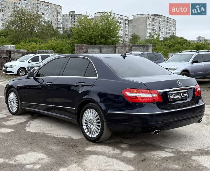 Седан Mercedes-Benz E-Class 2012 в Ровно