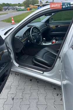Седан Mercedes-Benz E-Class 2002 в 