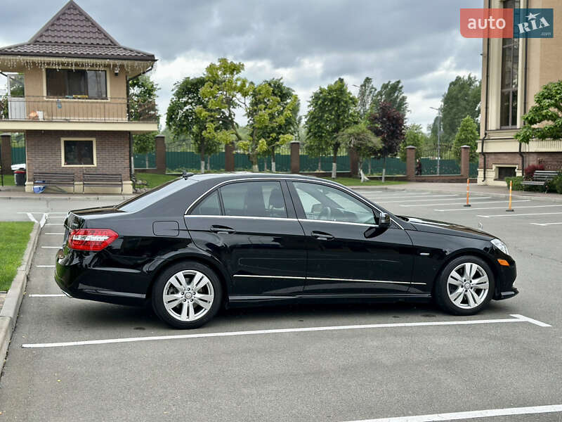Седан Mercedes-Benz E-Class 2011 в Києві