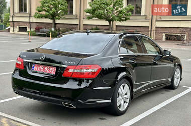 Седан Mercedes-Benz E-Class 2011 в 