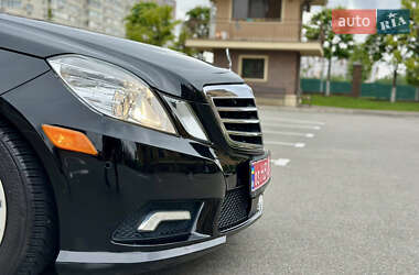 Седан Mercedes-Benz E-Class 2011 в 