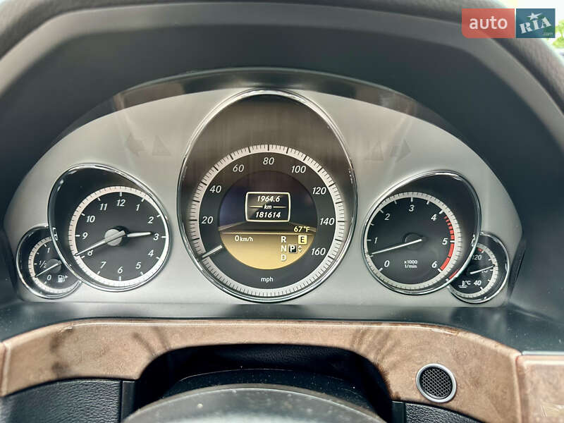 Седан Mercedes-Benz E-Class 2011 в Києві
