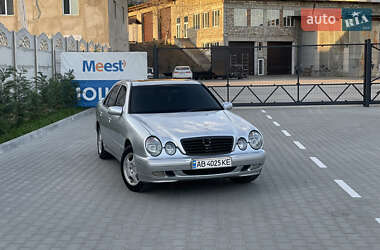 Седан Mercedes-Benz E-Class 2001 в 