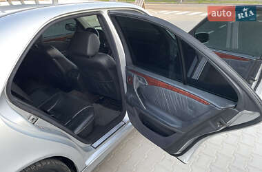 Седан Mercedes-Benz E-Class 2001 в 