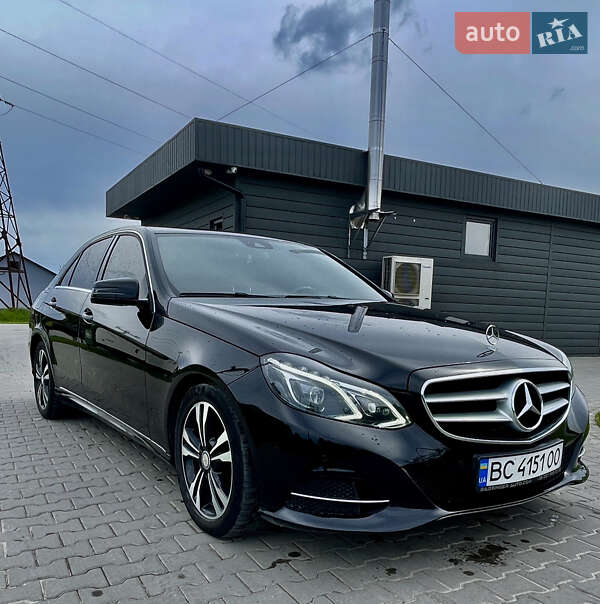 Седан Mercedes-Benz E-Class 2015 в Львове