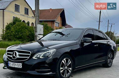 Седан Mercedes-Benz E-Class 2015 в Львове
