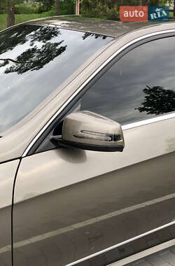 Седан Mercedes-Benz E-Class 2011 в 