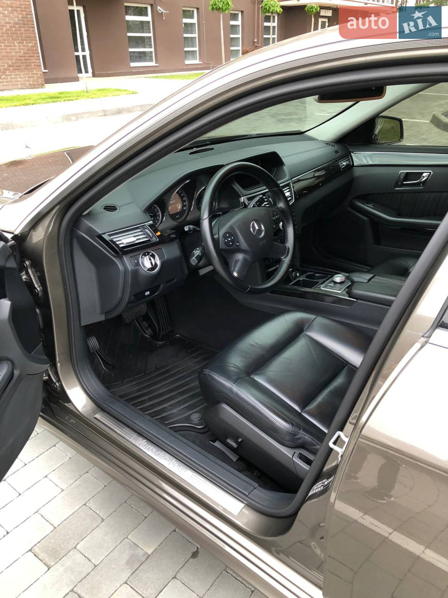 2011 Mercedes-Benz E-klasse - мініатюра 13
