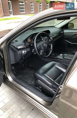 Седан Mercedes-Benz E-Class 2011 в 