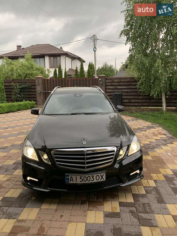 Універсал Mercedes-Benz E-Class 2010 в 