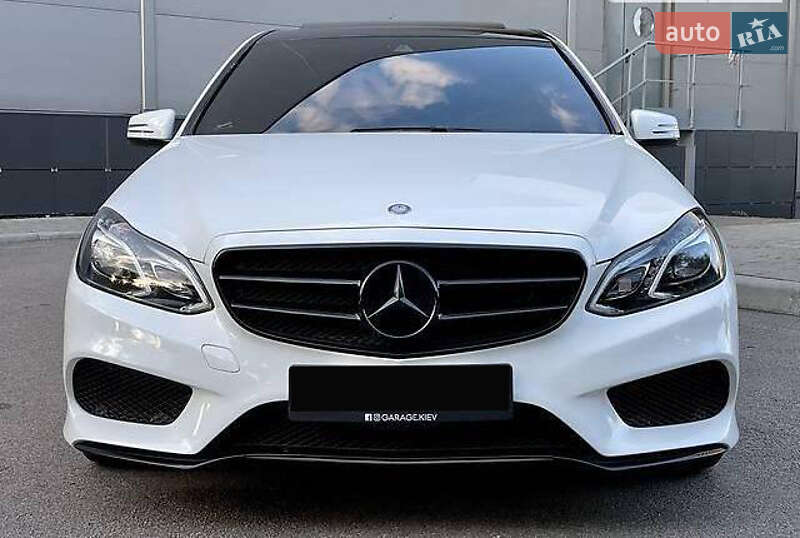 Седан Mercedes-Benz E-Class 2015 в 