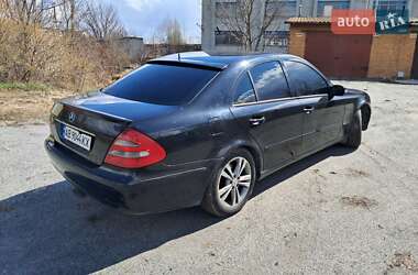 Седан Mercedes-Benz E-Class 2002 в 