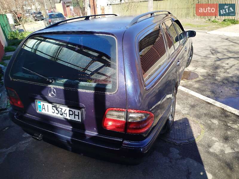 Универсал Mercedes-Benz E-Class 2000 в Киеве