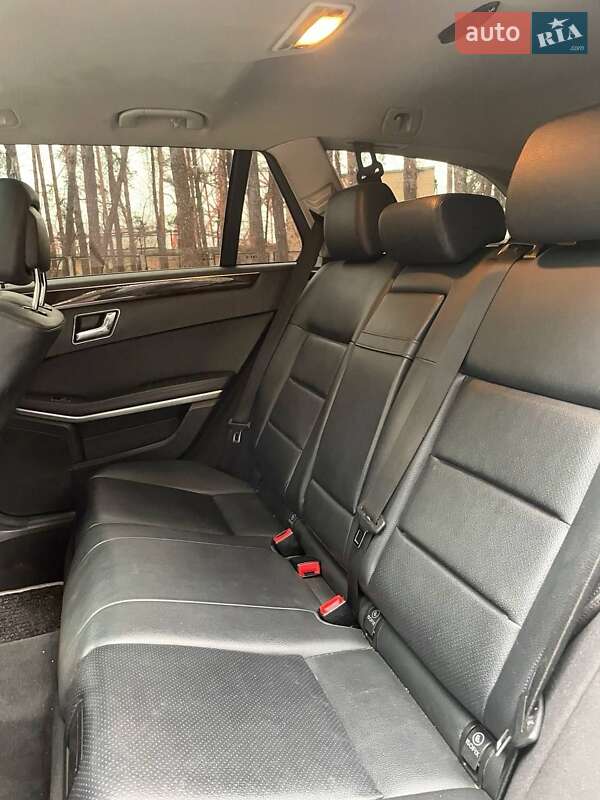 Універсал Mercedes-Benz E-Class 2010 в Смілі