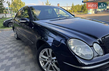 Седан Mercedes-Benz E-Class 2002 в 