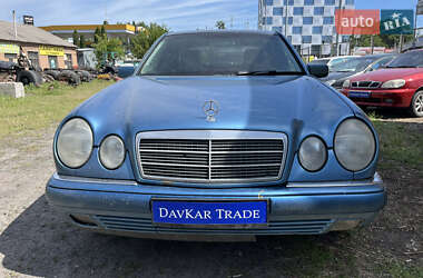 Седан Mercedes-Benz E-Class 1998 в Харькове