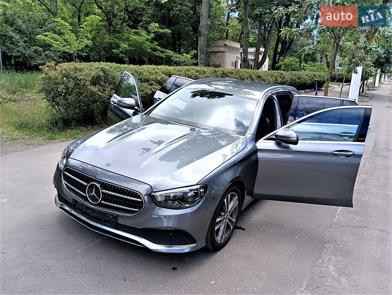 Универсал Mercedes-Benz E-Class 2020 в 
