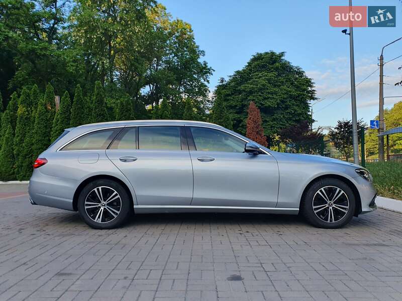 Универсал Mercedes-Benz E-Class 2021 в Киеве