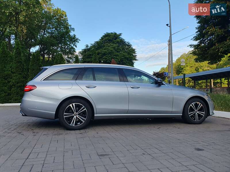 Универсал Mercedes-Benz E-Class 2021 в Киеве