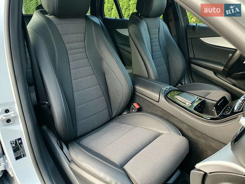 Универсал Mercedes-Benz E-Class 2021 в Киеве