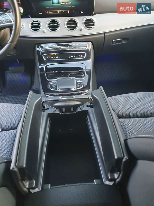 Универсал Mercedes-Benz E-Class 2021 в Киеве