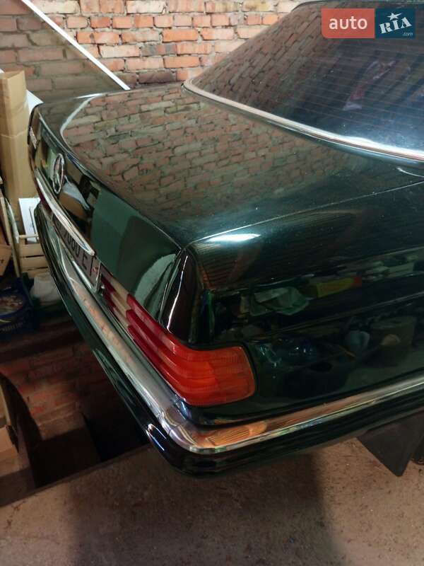 Седан Mercedes-Benz E-Class 1982 в Переяславе