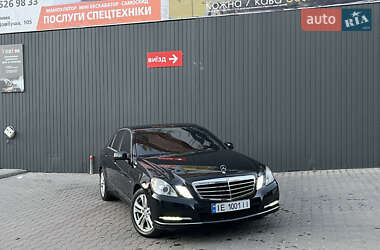 Седан Mercedes-Benz E-Class 2011 в Черновцах
