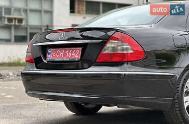 Седан Mercedes-Benz E-Class 2007 в 