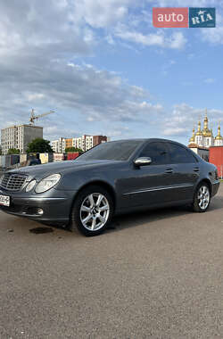 Седан Mercedes-Benz E-Class 2005 в Ковелі