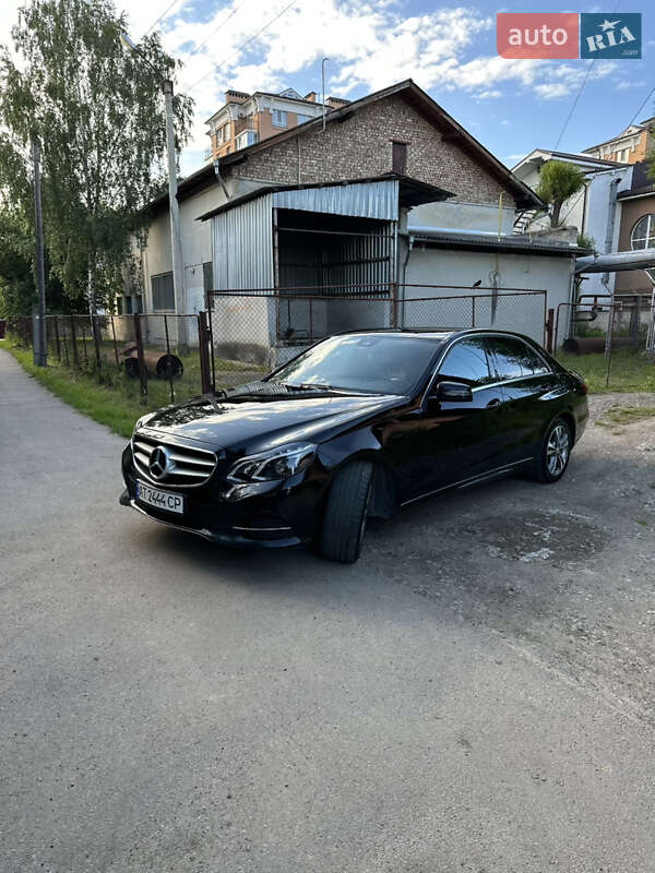 Седан Mercedes-Benz E-Class 2014 в Ивано-Франковске