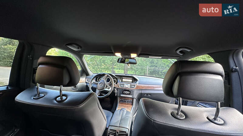 Седан Mercedes-Benz E-Class 2014 в Ивано-Франковске